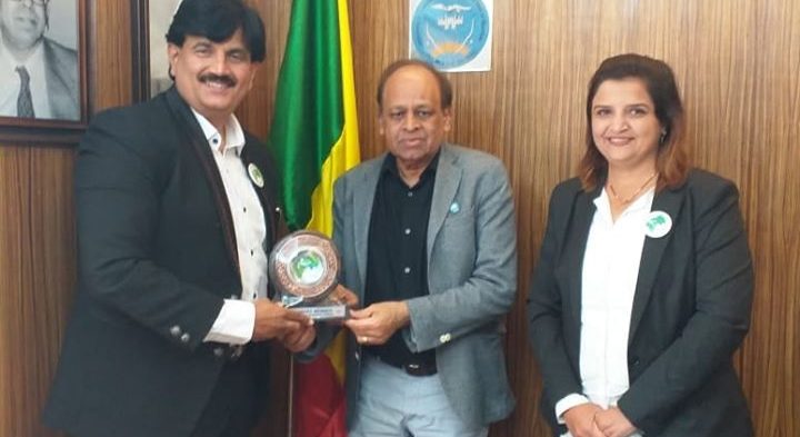 Dr. Jitendra Joshi & Ms. Deepali Gadkari of GIBF Chamber came to present the Award to Mr. Vikash Mittersain, President – India Business Group at our office